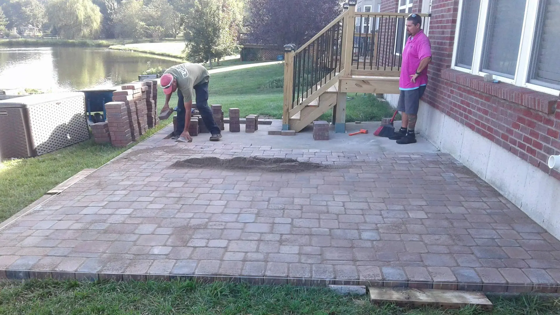 Degree professional installing a patio hardscape in Mason, OH.